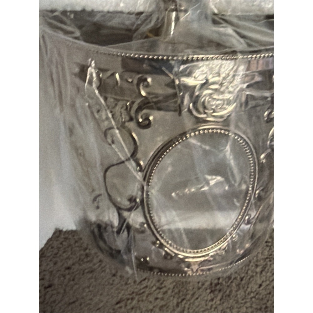 New Bath Body Works Royal Princess Gold Pedestal Candle Holder Stunning - Picture 4 of 4